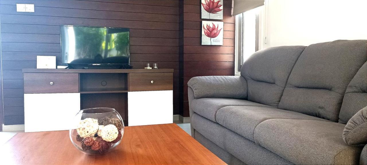 Colonial Villa 32 Perivolia Ngoại thất bức ảnh